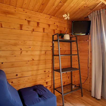 Dinocamp Szálloda *